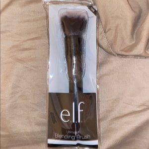 e.l.f ultimate blending brush